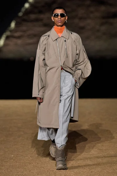 Look 46
